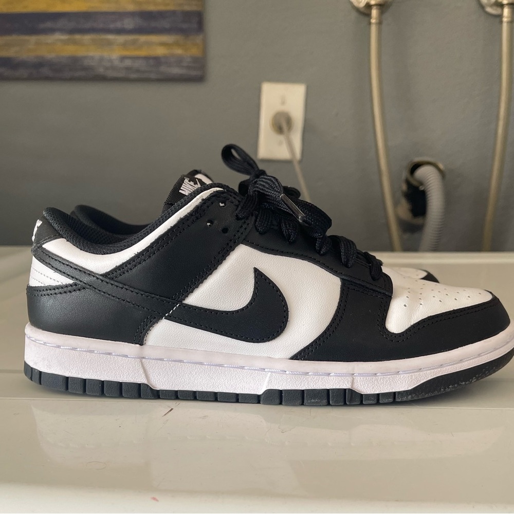 Nike pandas
